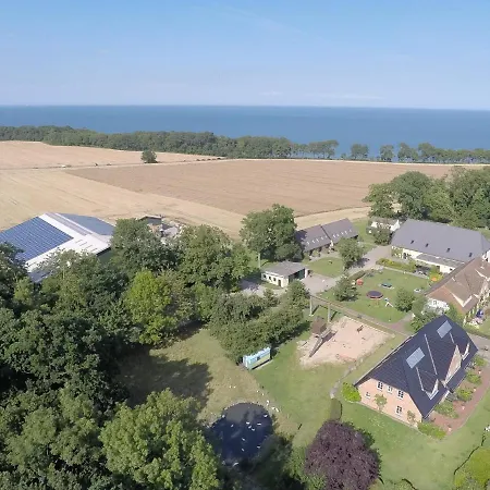 Ferienbauernhof Liesenberg Ferienreihenhaus Obstwiese * Fehmarn